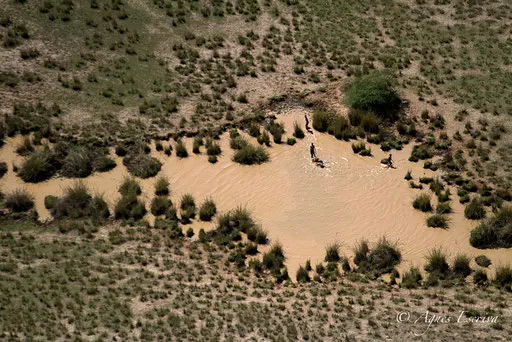 Le bain, Shompole Group Ranch