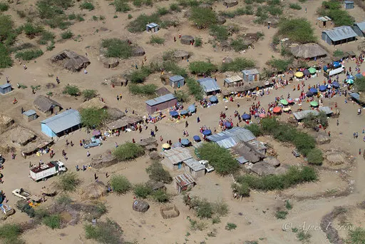 Shompole, le village, jour de marché